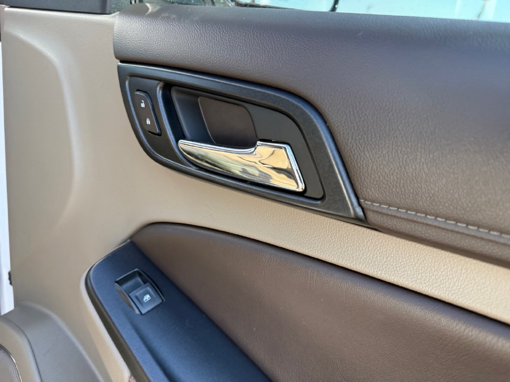 Used 2019 Chevrolet Tahoe Premier AWD/4WD image 39