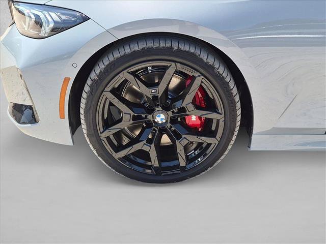 New 2026 BMW 330i Sedan w/ M Sport Package RWD image 9
