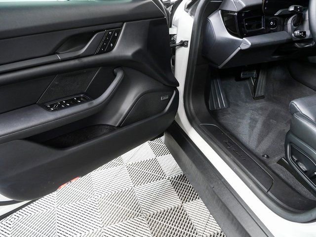 Certified 2024 Porsche Taycan image 8