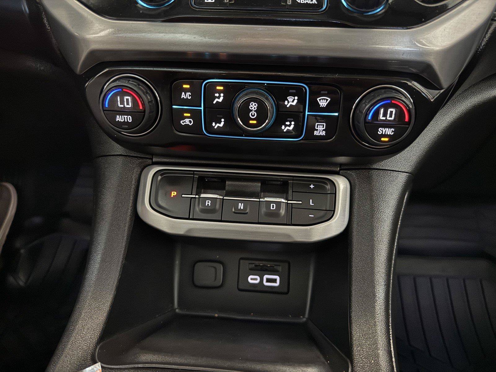 Used 2023 GMC Acadia SLT FWD image 15