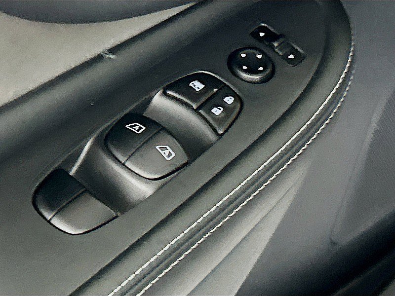 Used 2020 Nissan Murano SV AWD/4WD image 32