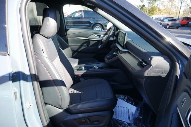 New 2026 Ford Explorer ST-Line w/ ST-Line Street Pack image 27