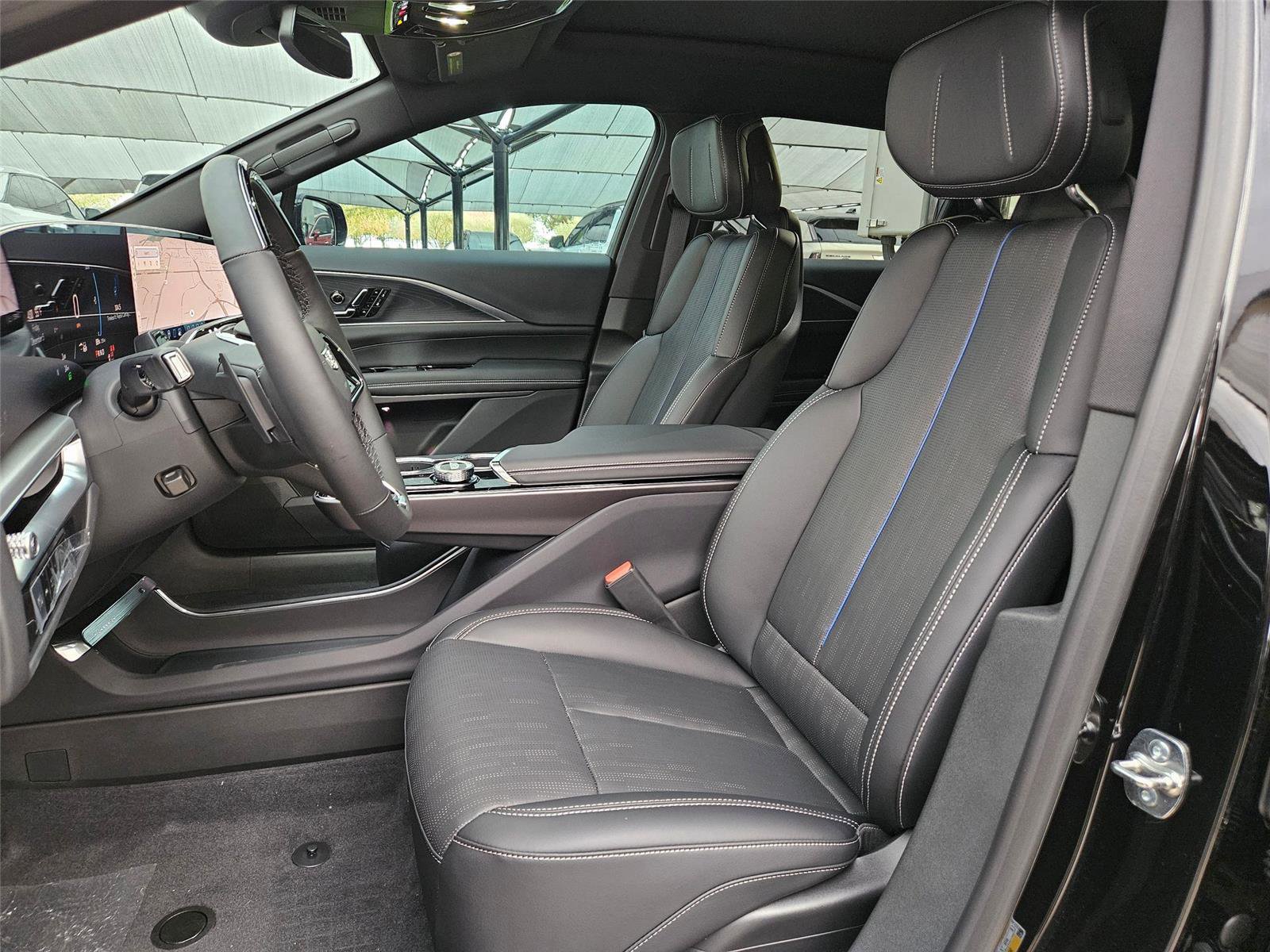 New 2026 Cadillac Lyriq Luxury w/ LPO, Floor Liner Package AWD/4WD image 11