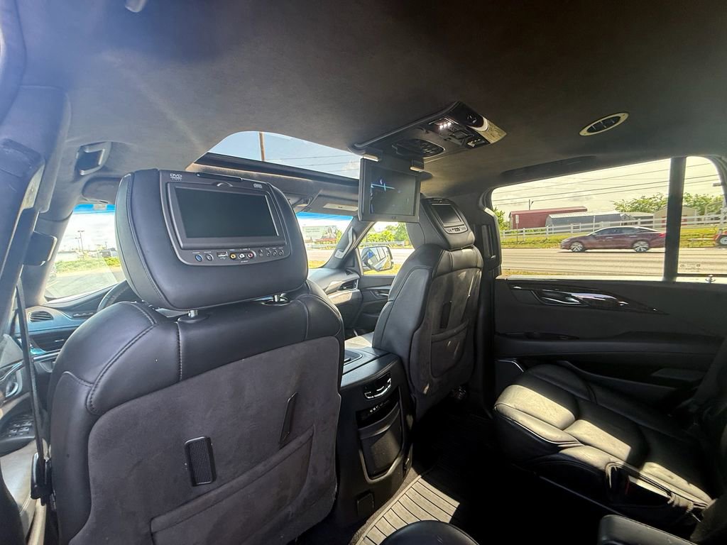 Used 2016 Cadillac Escalade Platinum AWD/4WD image 20