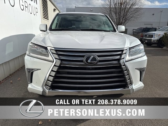 Used 2021 Lexus LX 570 4WD w/ 3rd Row & Luxury Pkg image 8