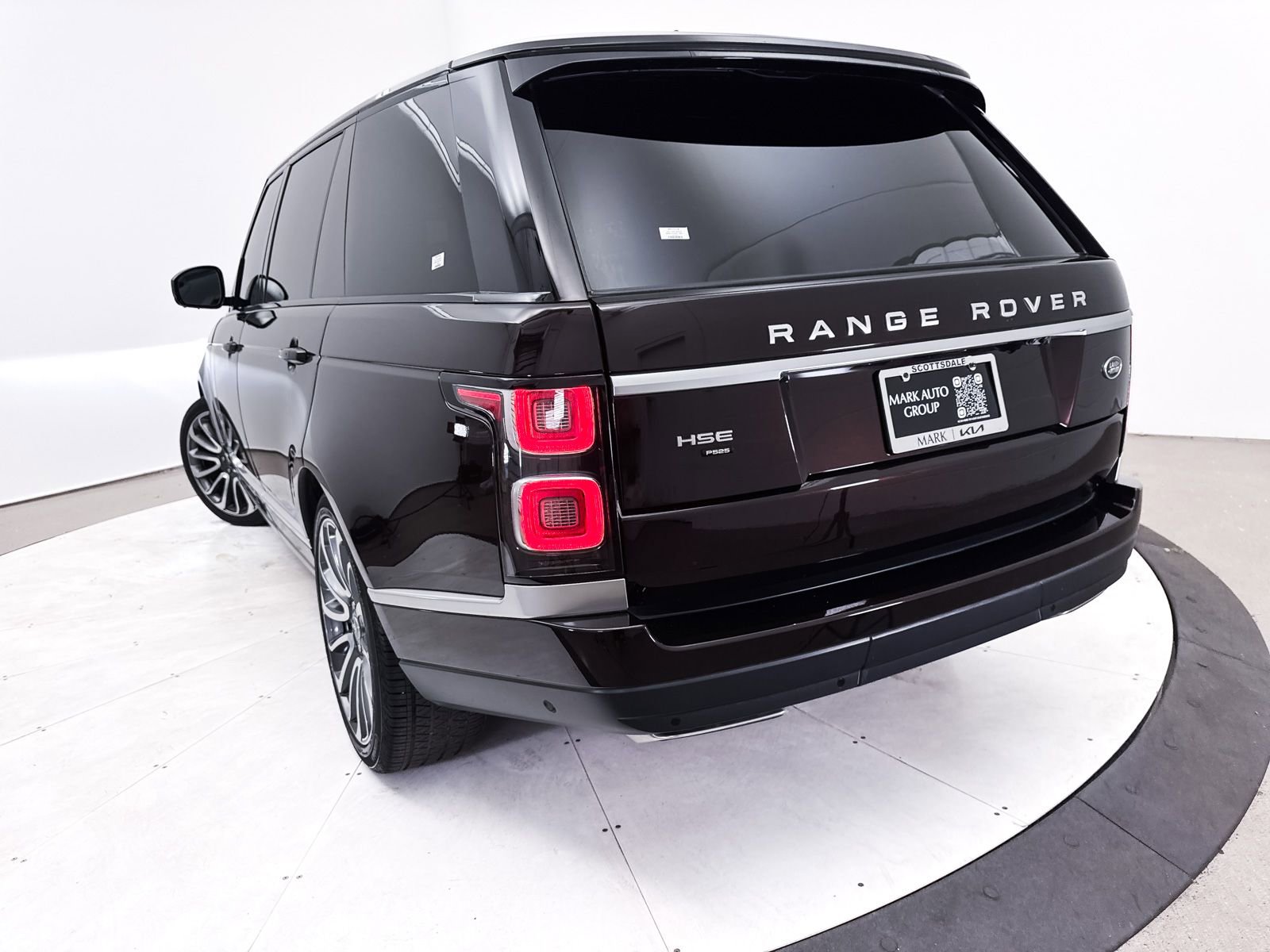 Used 2021 Land Rover Range Rover P525 Westminster Edition LWB image 11