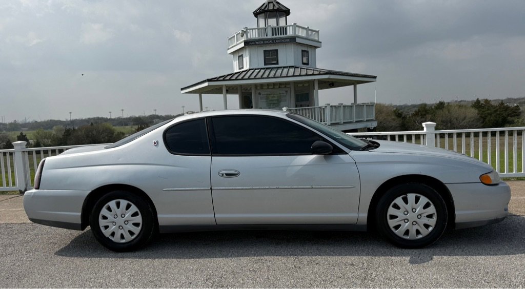 Used 2001 Chevrolet Monte Carlo LS image 4