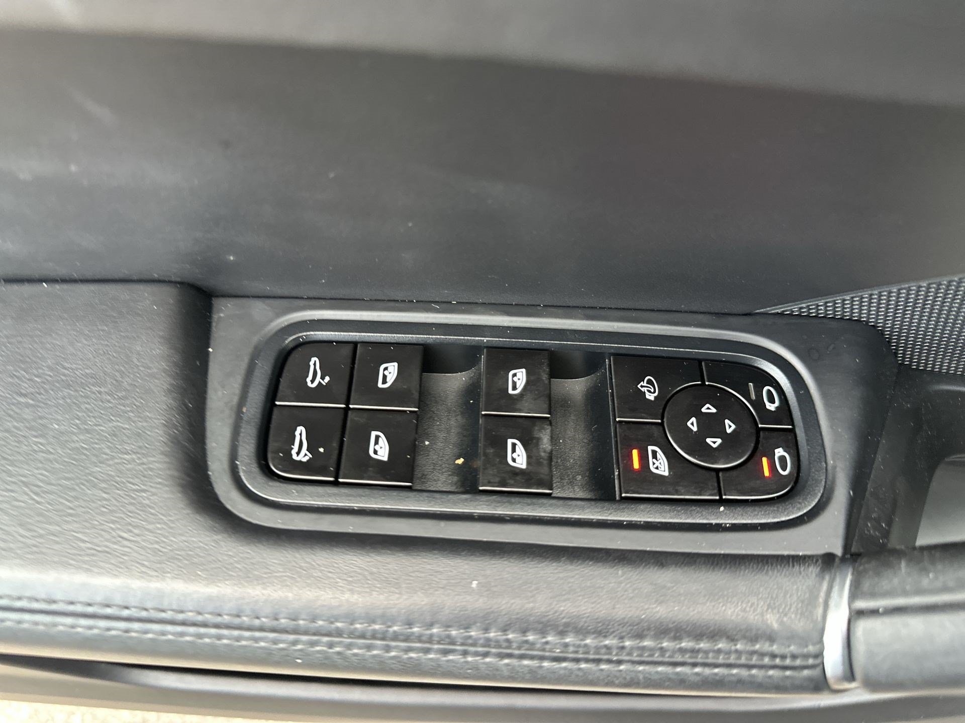 Used 2021 Porsche Cayenne GTS AWD/4WD image 15