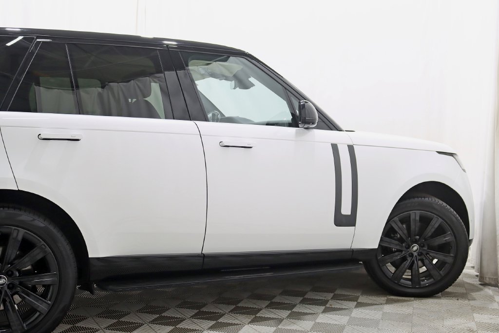 Used 2023 Land Rover Range Rover SE AWD/4WD image 10