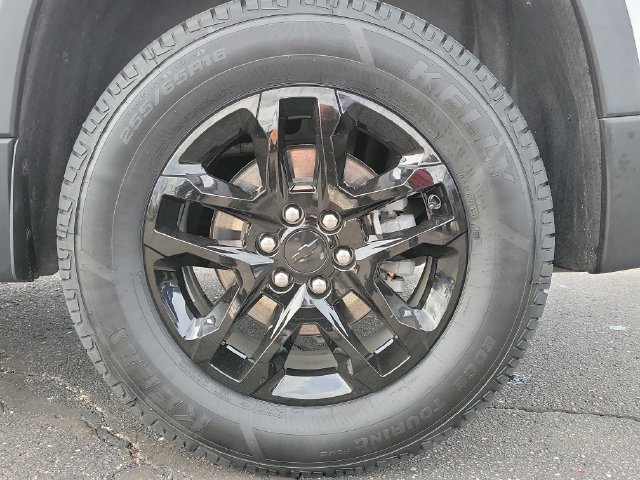 Certified 2023 Chevrolet Traverse LS FWD image 31