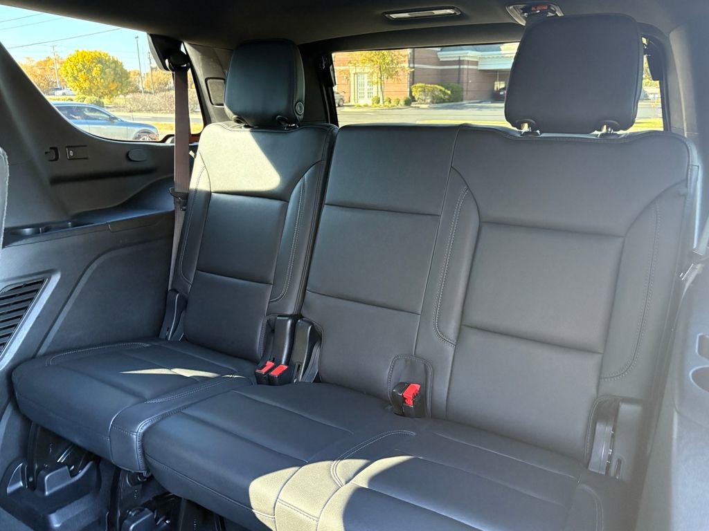 Used 2021 Chevrolet Tahoe Z71 w/ Rear Media and Nav Package image 41