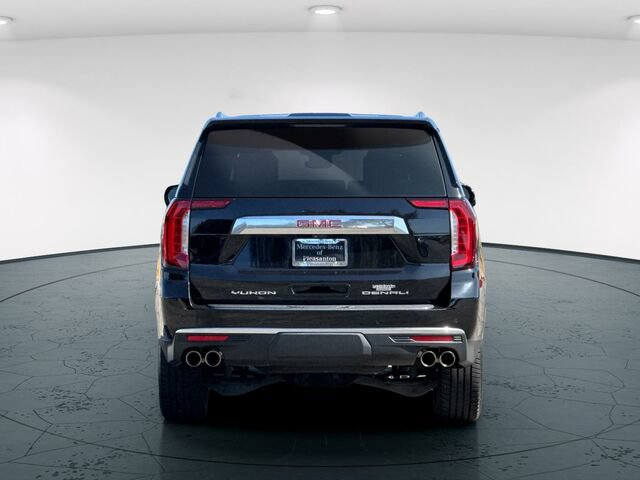 Used 2023 GMC Yukon XL Denali w/ Denali Reserve Package AWD/4WD image 6