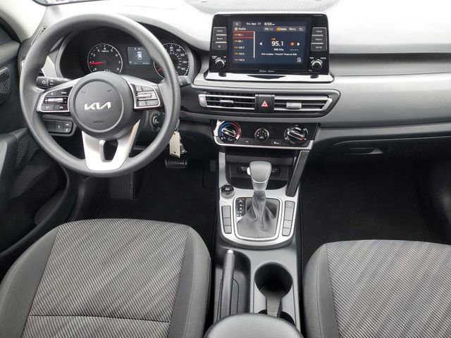 Certified 2023 Kia Seltos LX AWD/4WD image 11
