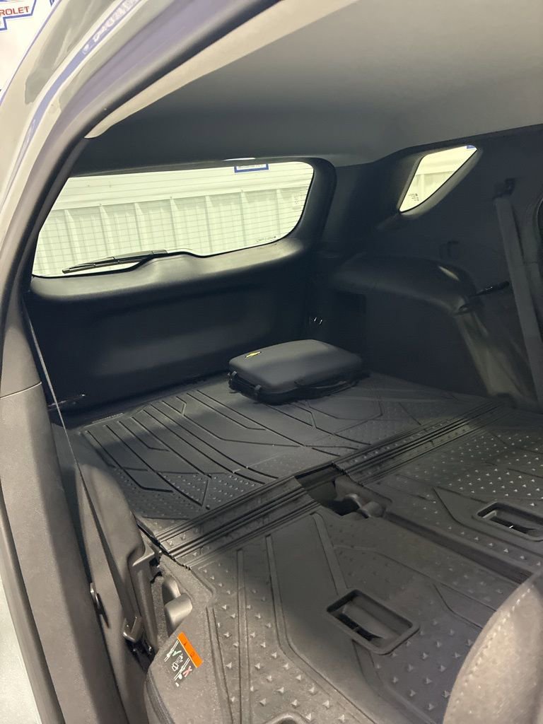 Used 2024 Chevrolet Equinox LT w/ LPO, Floor Liner Package image 40