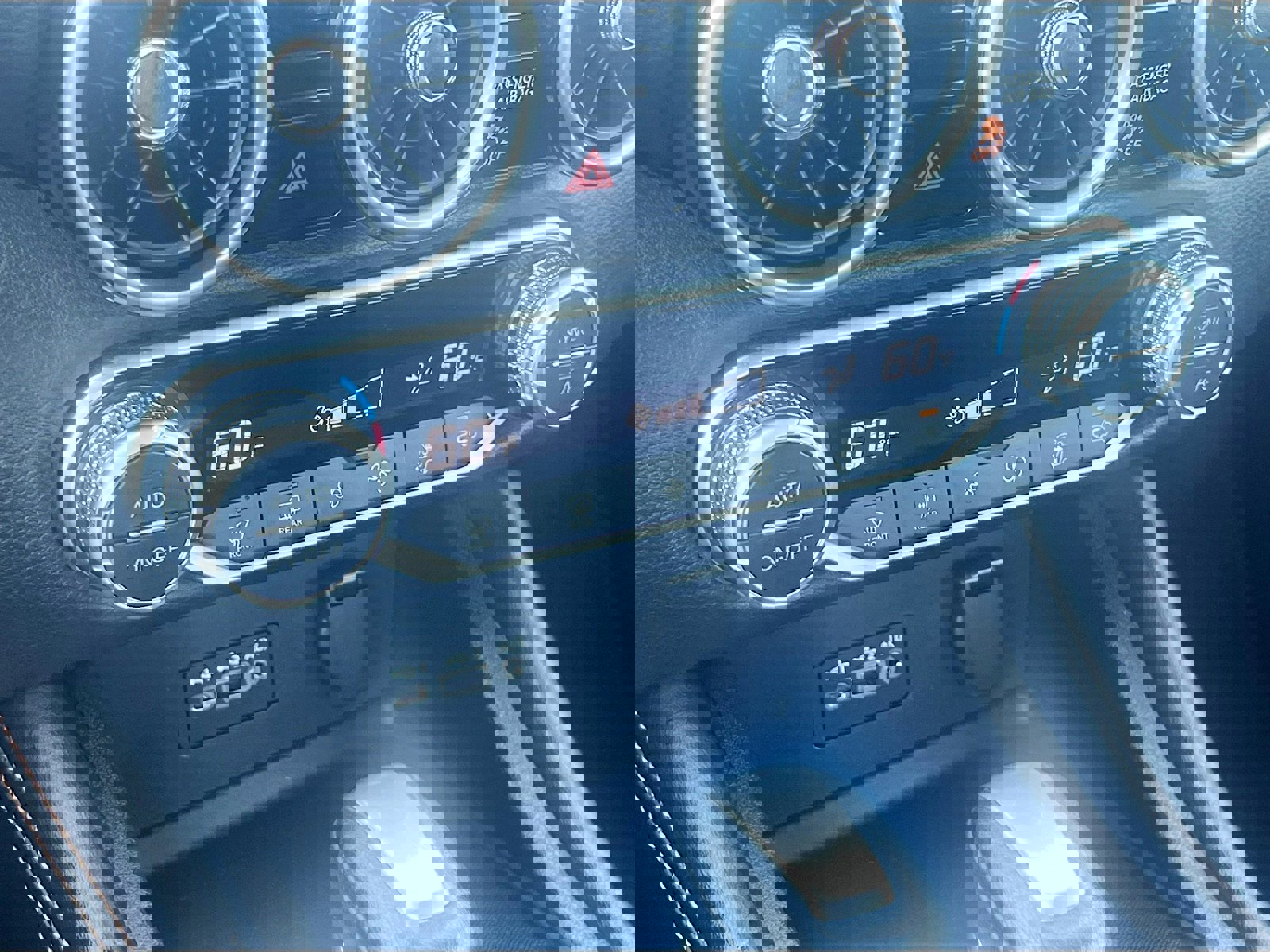 Used 2022 Nissan Sentra SR w/ Trunk Package image 15