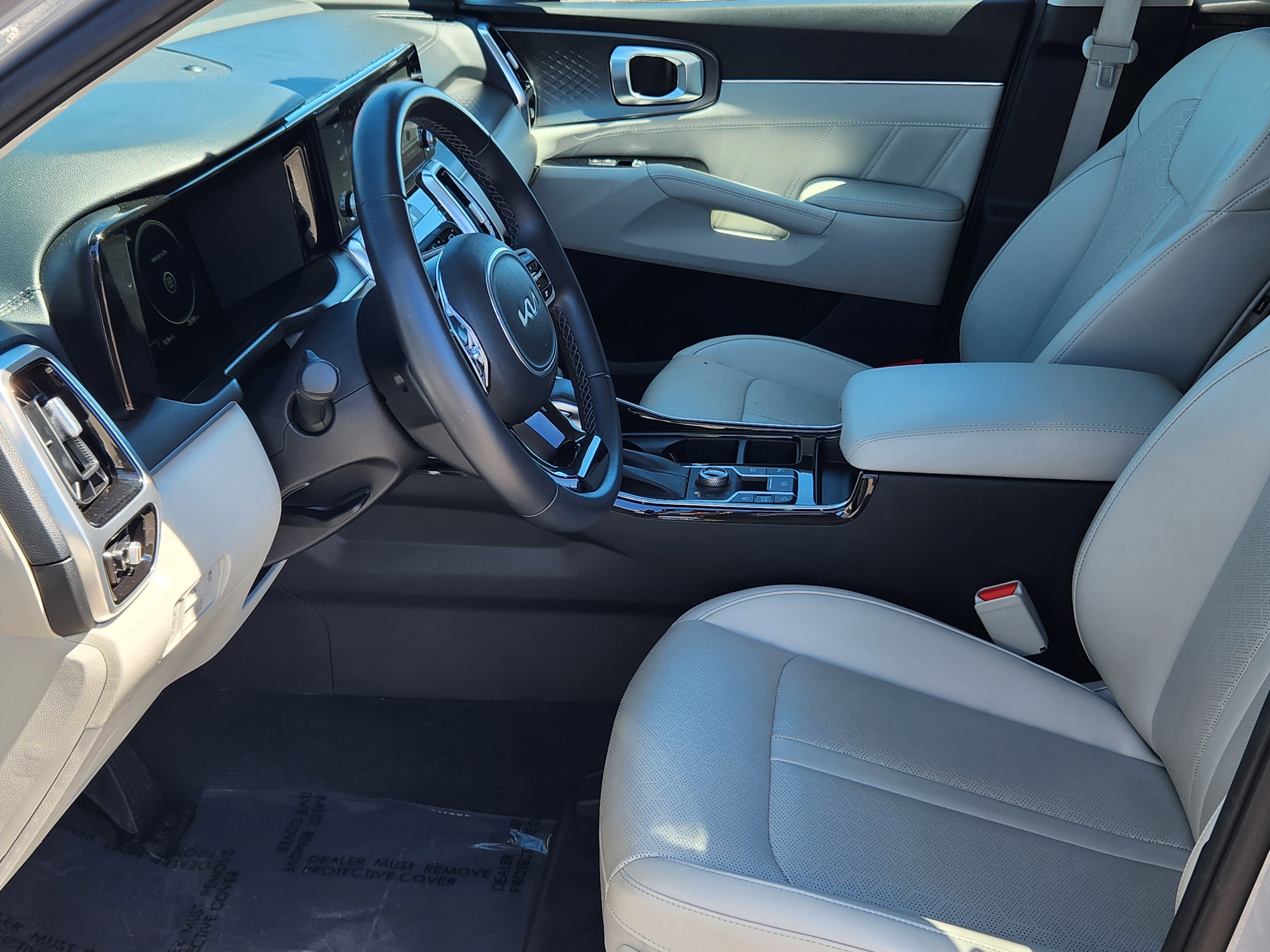 Used 2023 Kia Sorento SX image 19