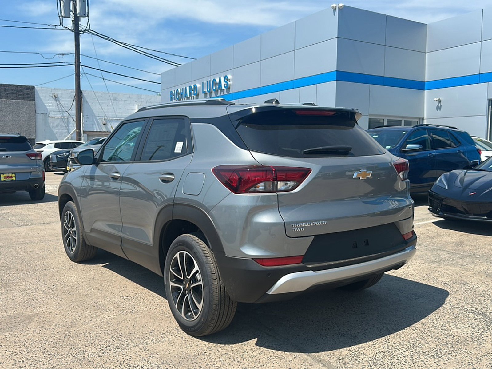 New 2026 Chevrolet TrailBlazer LT w/ Convenience Package AWD/4WD image 8