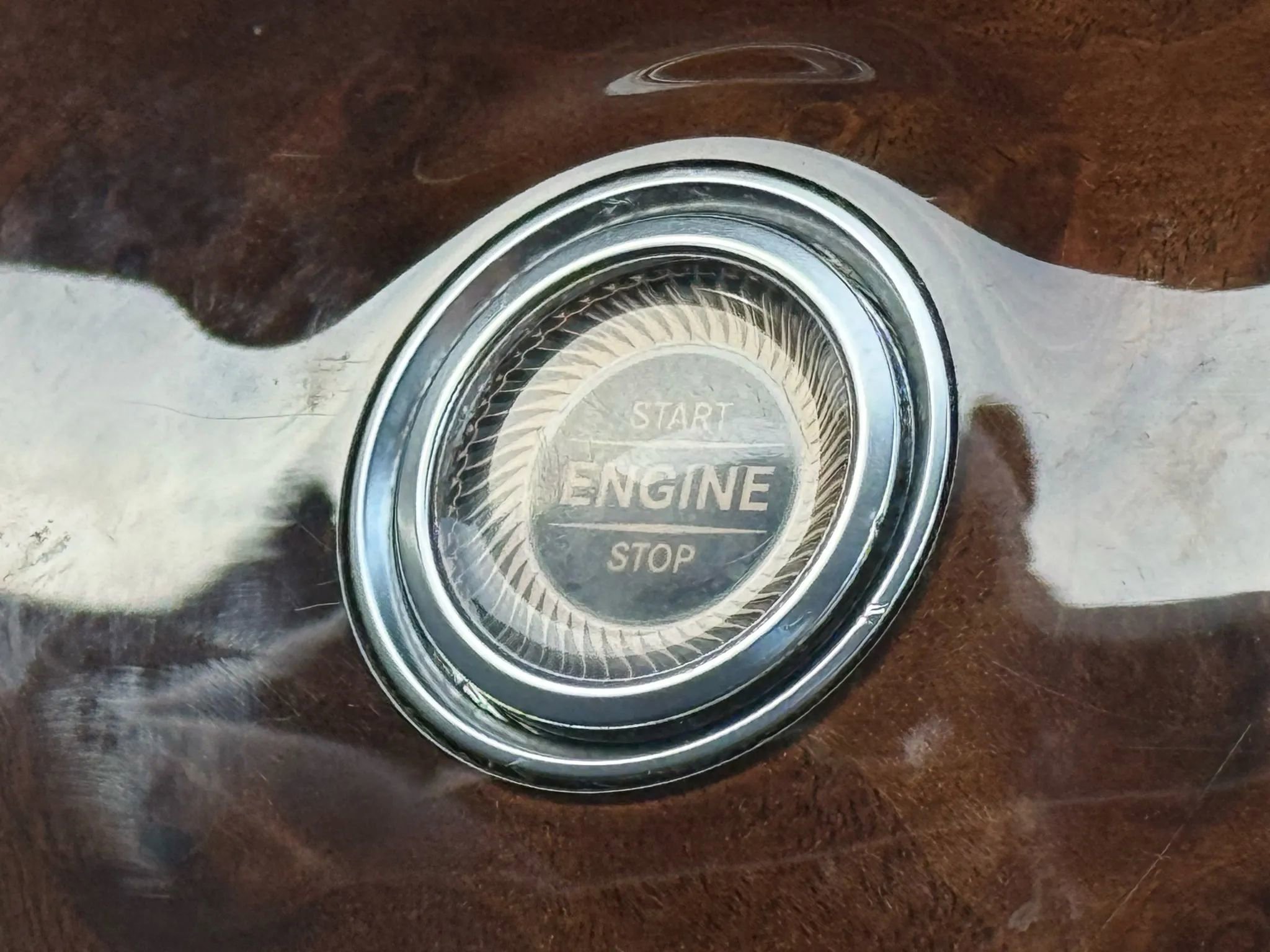 Used 2018 Mercedes-Benz E 300 4MATIC image 40