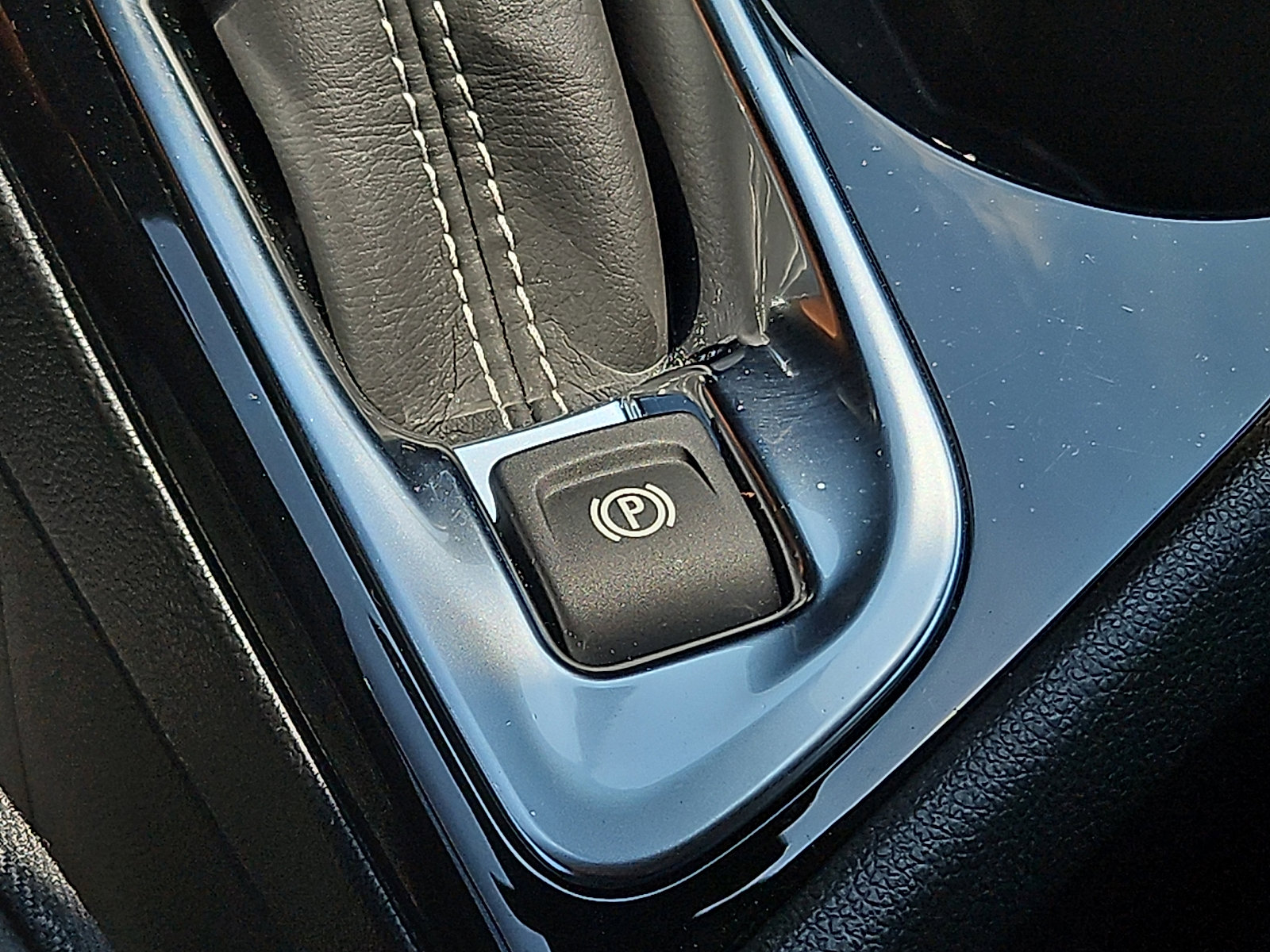 Used 2024 Buick Encore GX Preferred FWD image 25