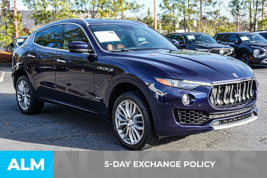 Used 2018 Maserati Levante GranLusso image 4