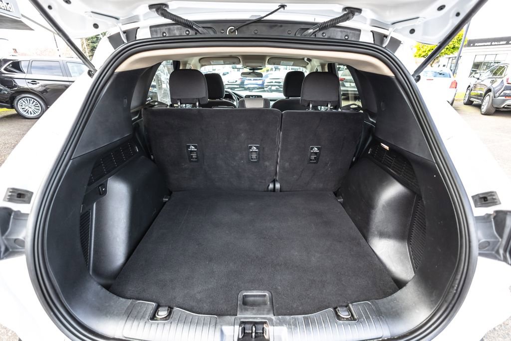 Used 2020 Ford Escape S image 33