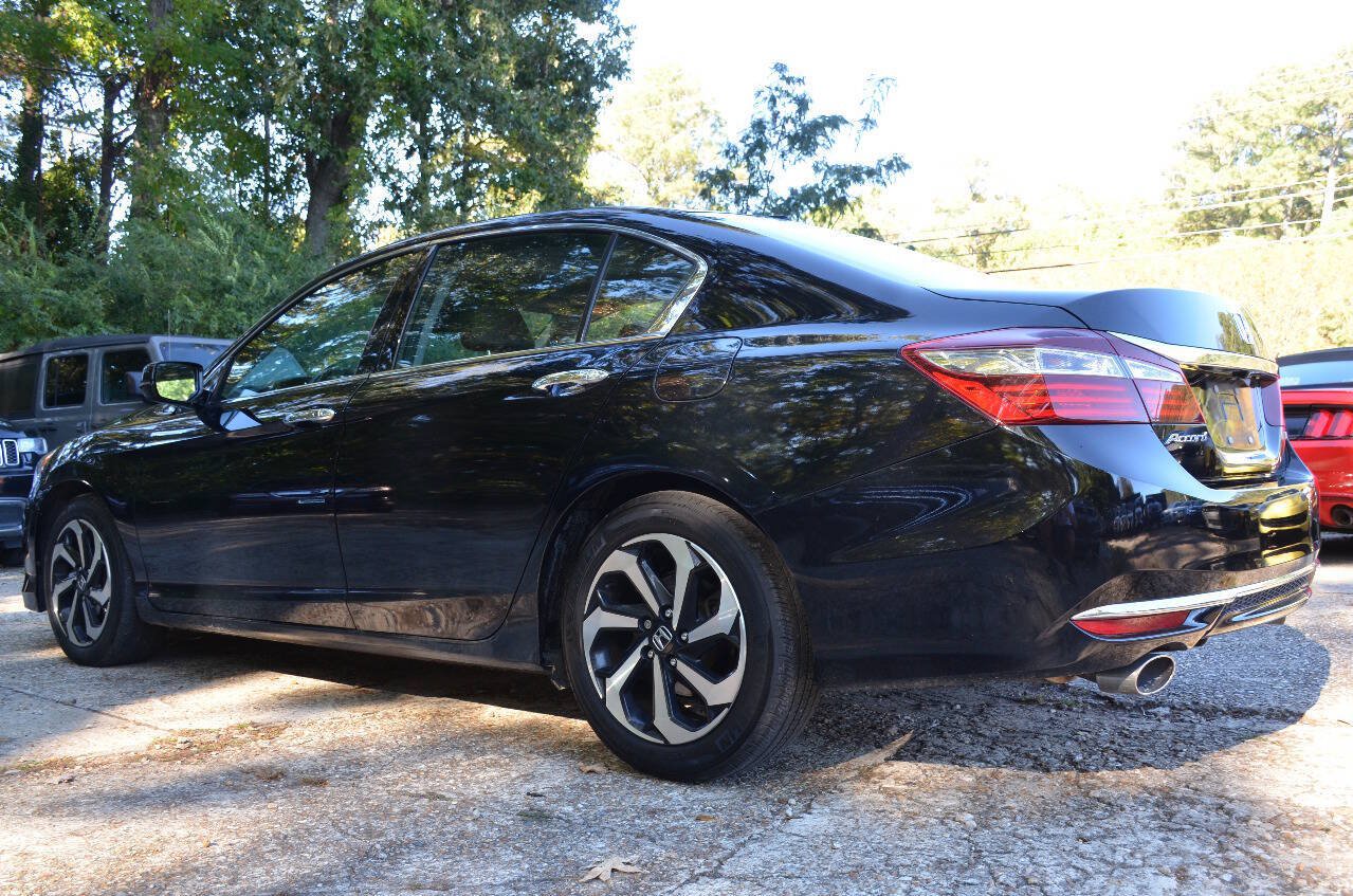 Used 2017 Honda Accord EX-L image 10