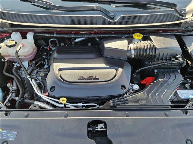 Used 2023 Chrysler Pacifica Touring-L FWD image 22