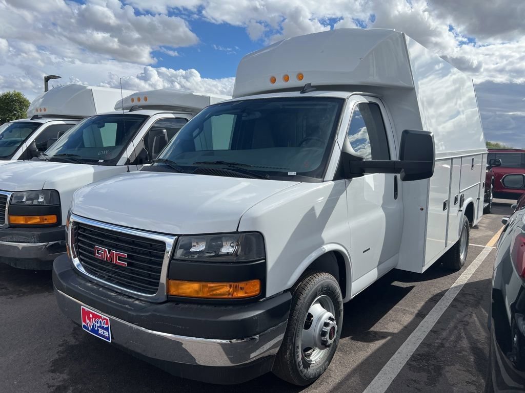 New 2025 GMC Savana 3500 w/ Power Convenience Package RWD image 1
