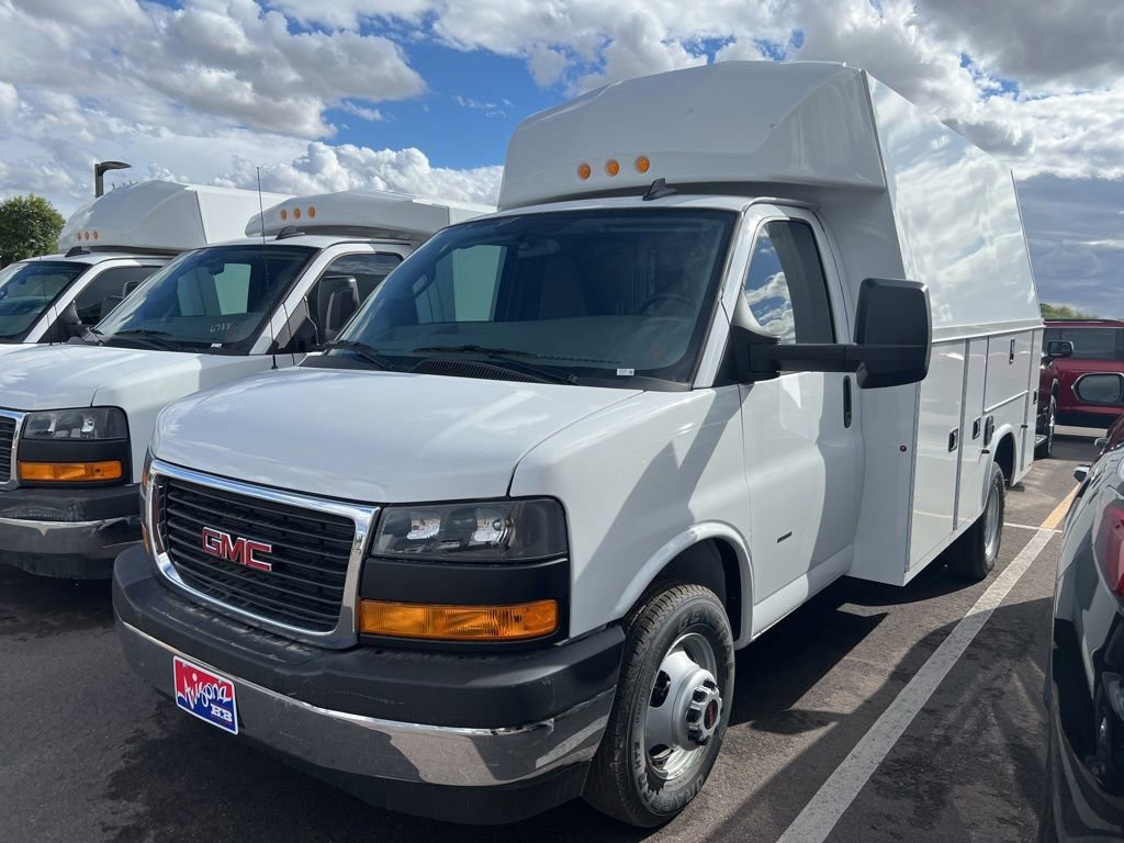 New 2025 GMC Savana 3500 w/ Power Convenience Package RWD image 1