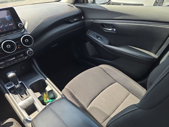 Used 2021 Nissan Sentra SV FWD image 11