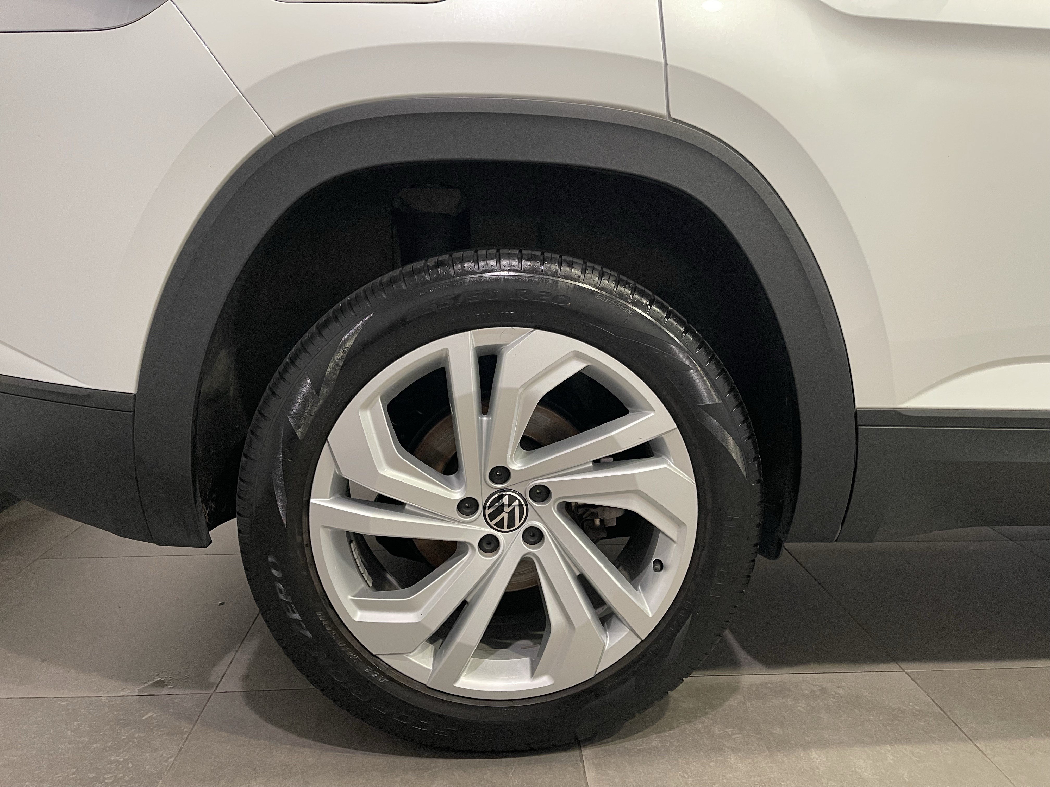 Used 2021 Volkswagen Atlas Cross Sport SEL AWD/4WD image 9