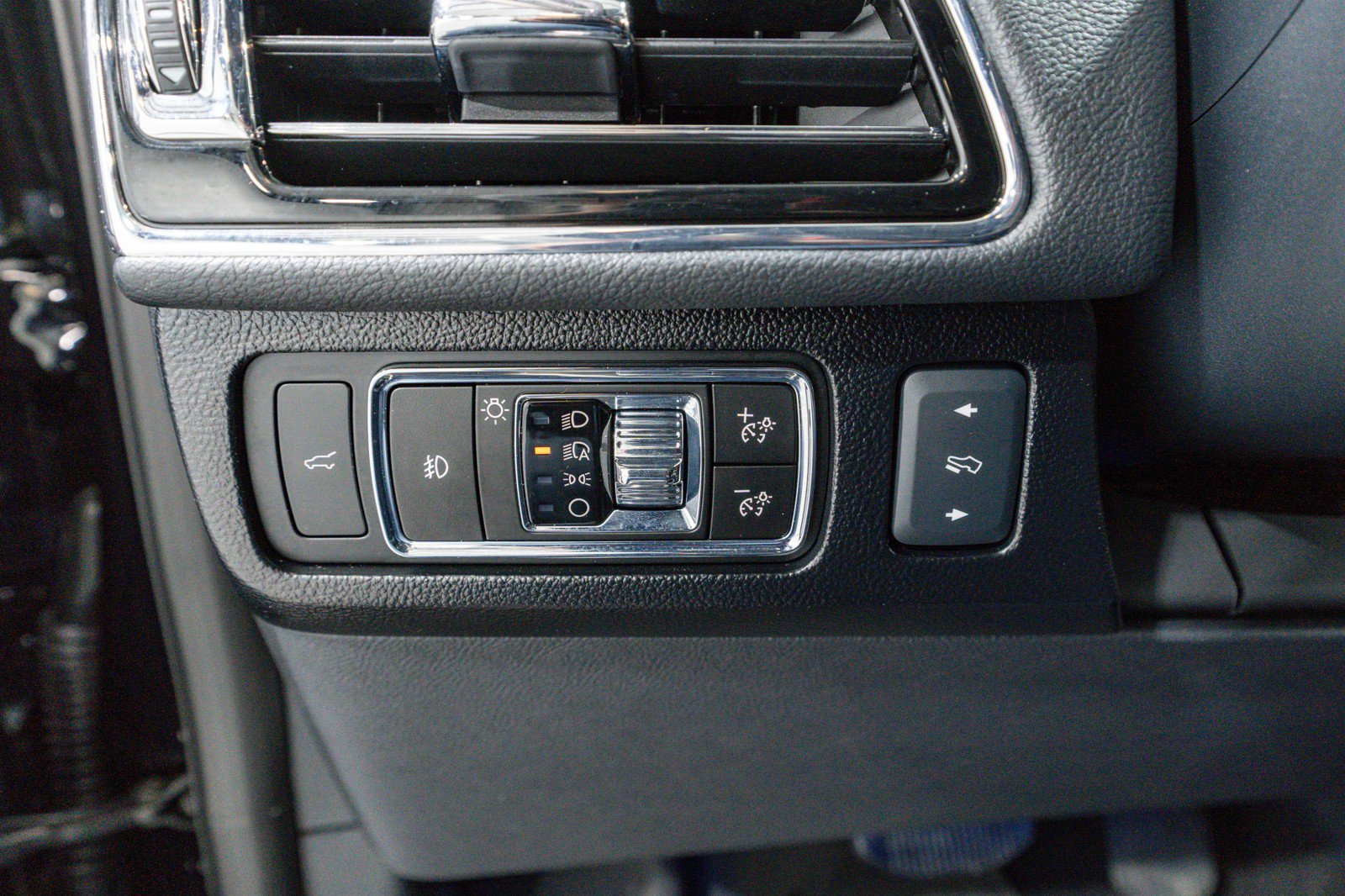 Used 2024 Lincoln Navigator Reserve w/ Equipment Group 201A image 34