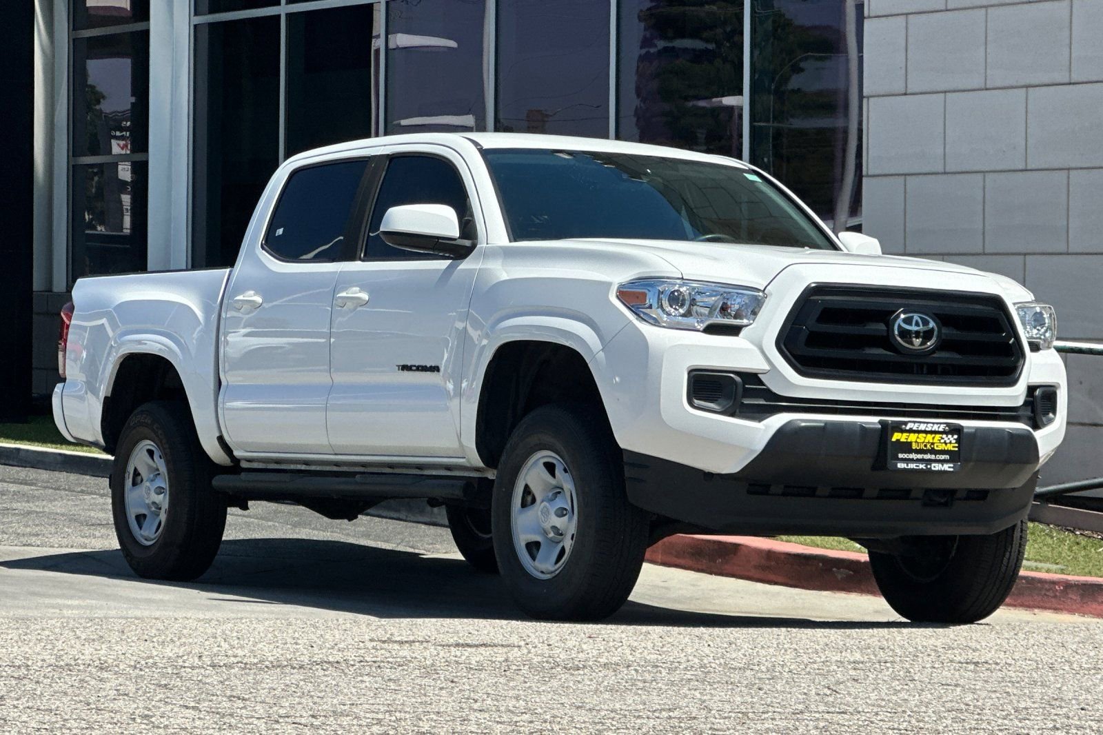 Used 2022 Toyota Tacoma SR w/ SR Convenience Package RWD image 37