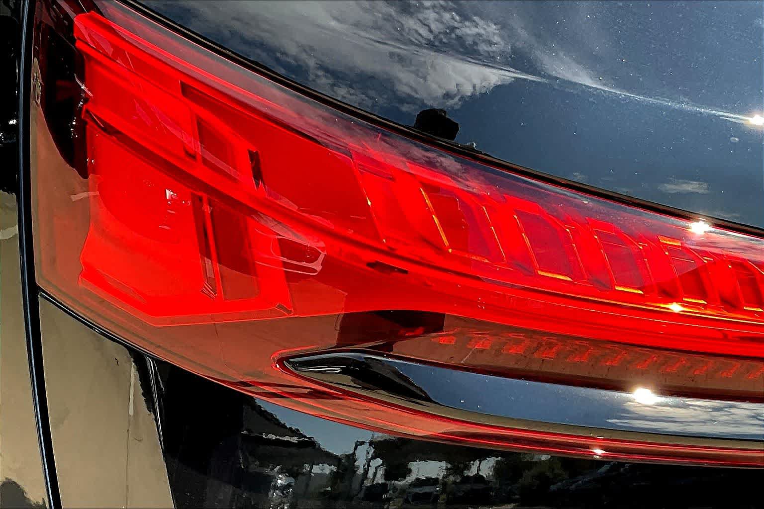 New 2026 Audi Q7 2.0T Premium Plus AWD/4WD image 14