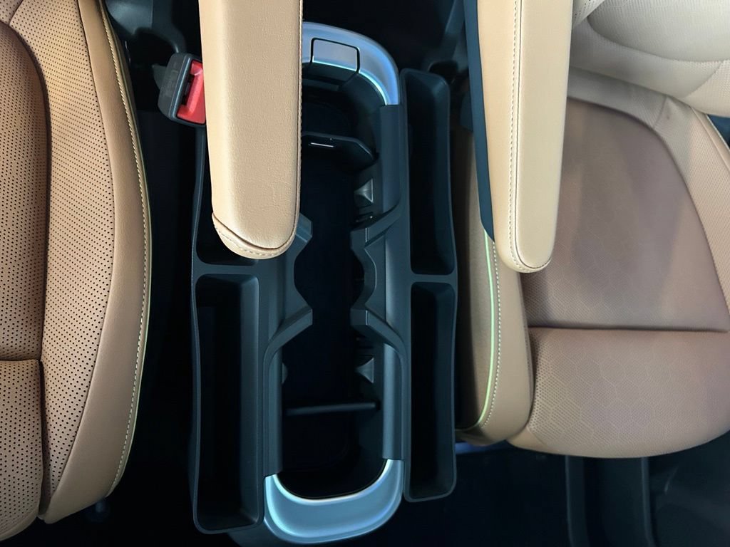 New 2025 Volkswagen ID. Buzz Pro S Plus AWD/4WD image 32