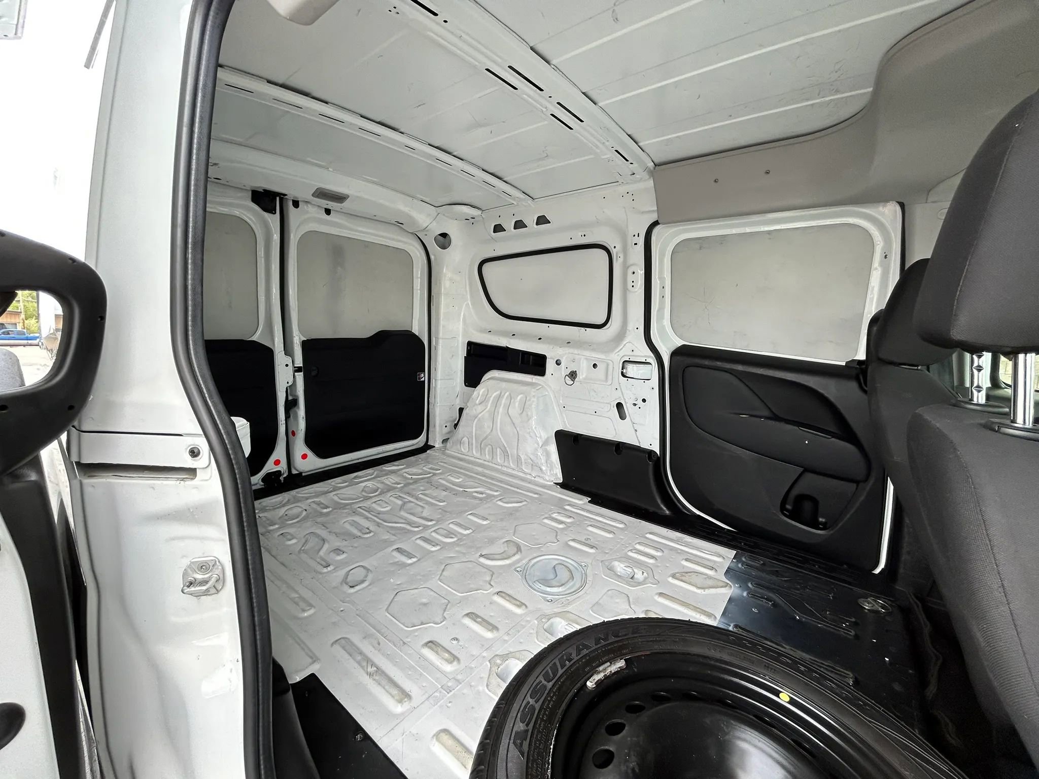Used 2019 RAM ProMaster City Tradesman FWD image 14
