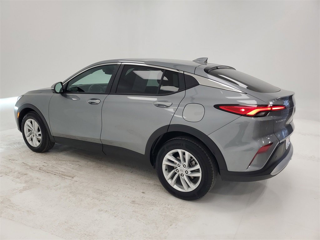 Used 2025 Buick Envista Preferred image 5
