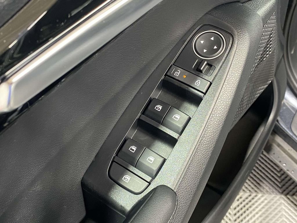 New 2026 Kia Seltos EX image 18