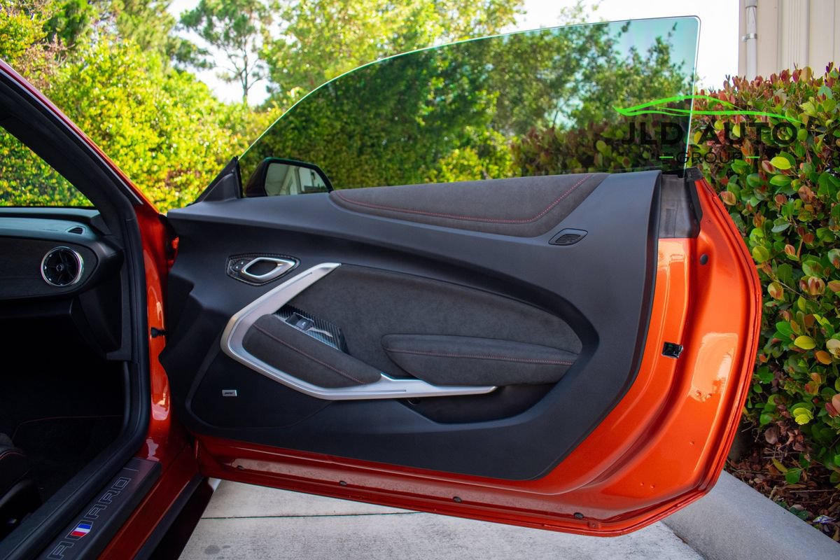 Used 2022 Chevrolet Camaro ZL1 RWD image 25