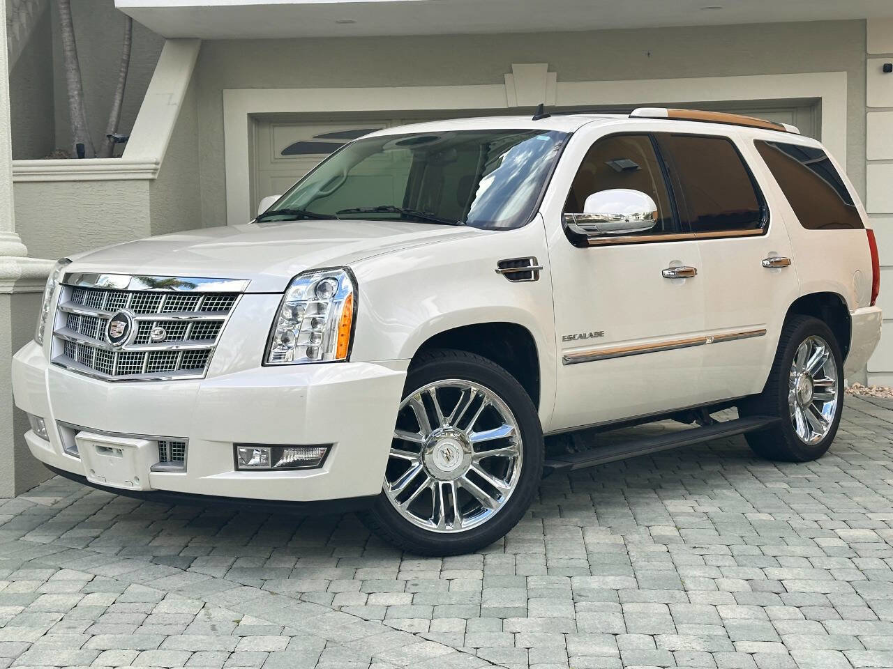 Used 2011 Cadillac Escalade Platinum