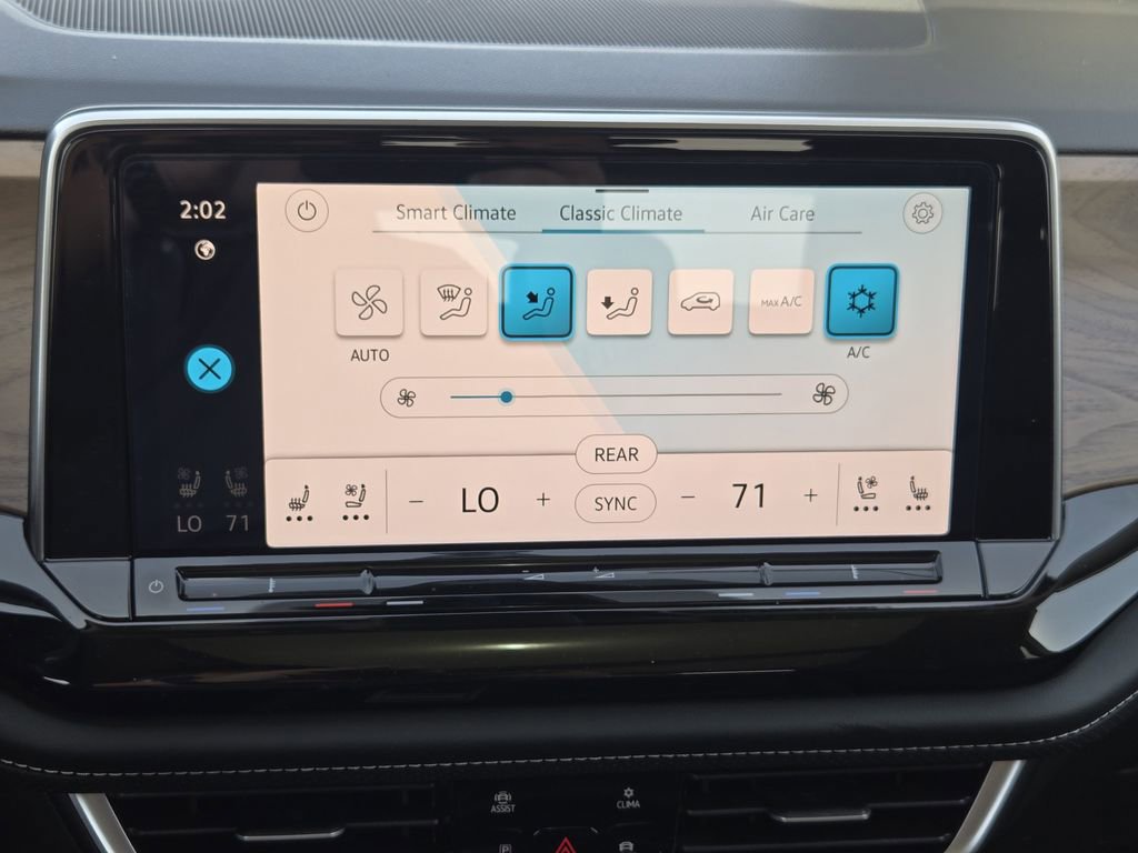 New 2026 Volkswagen Atlas SE image 16