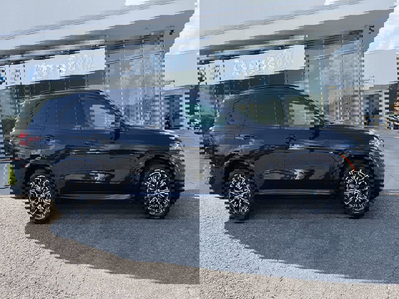 Certified 2025 BMW X5 sDrive40i w/ M Sport Package image 9