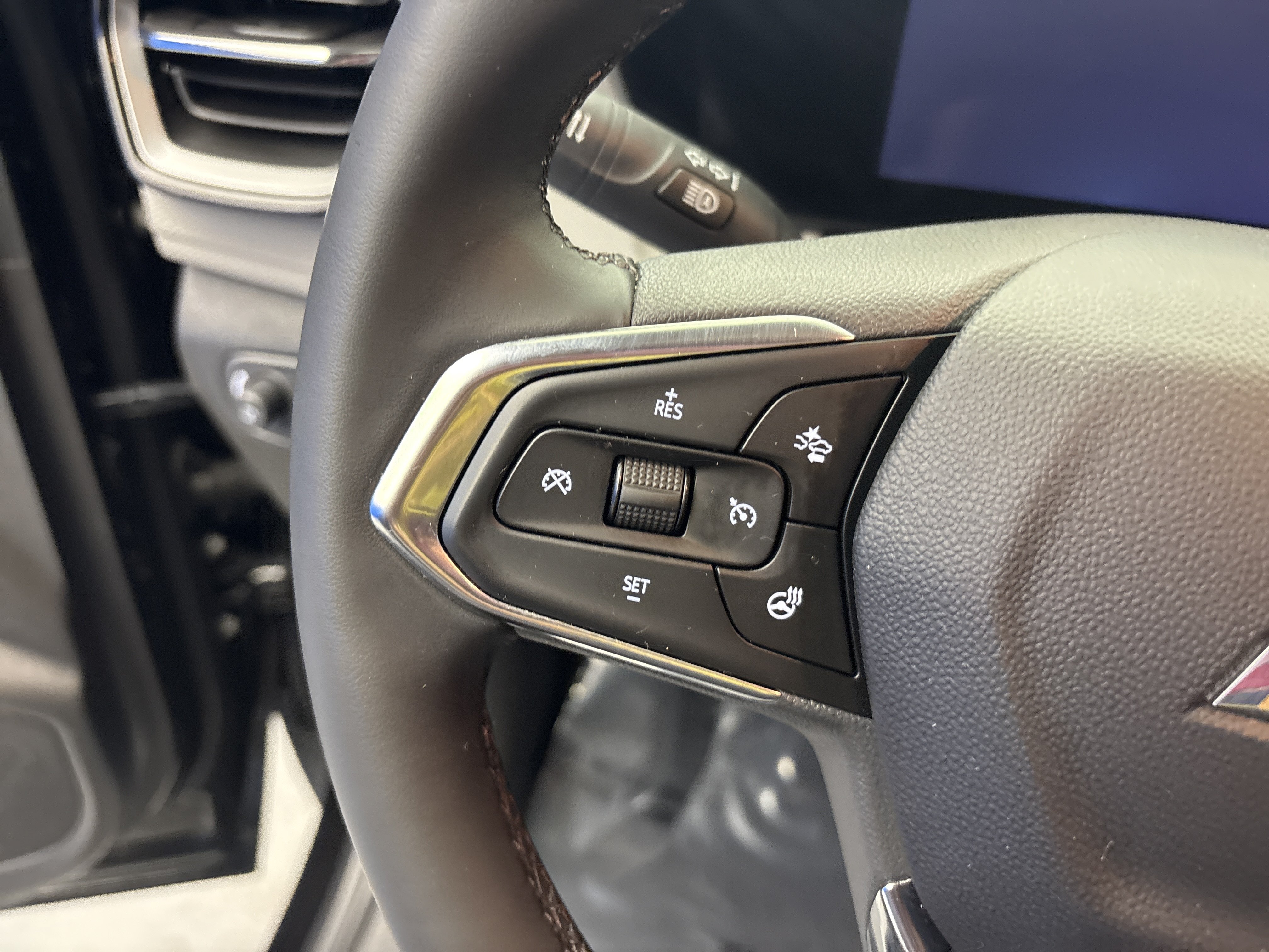 Used 2025 Chevrolet TrailBlazer LT w/ Convenience Package FWD image 10