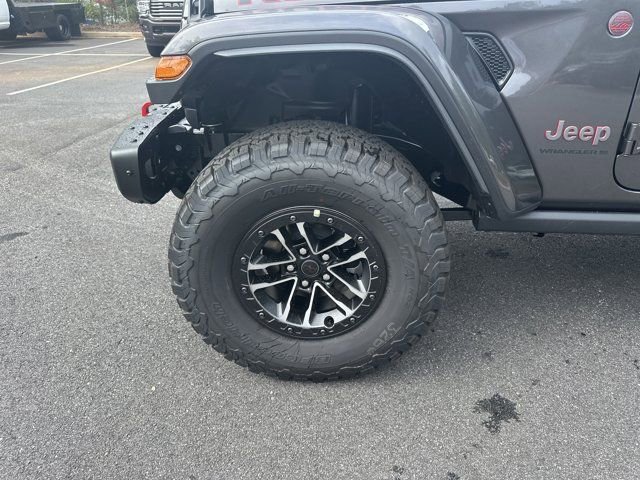 New 2025 Jeep Wrangler Rubicon w/ XTREMEE 35" Tire Package image 11