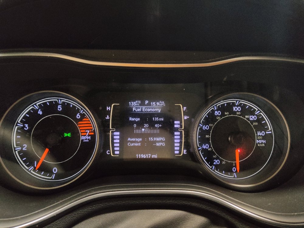 Used 2020 Jeep Cherokee Latitude Plus w/ Cold Weather Group image 23