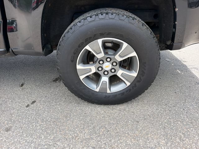 Used 2015 Chevrolet Colorado Z71 w/ LPO, Bed Protection Package AWD/4WD image 32
