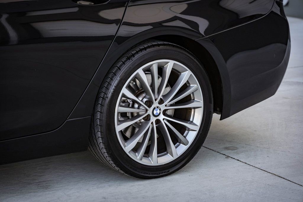 Used 2021 BMW 540i w/ Convenience Package RWD image 34