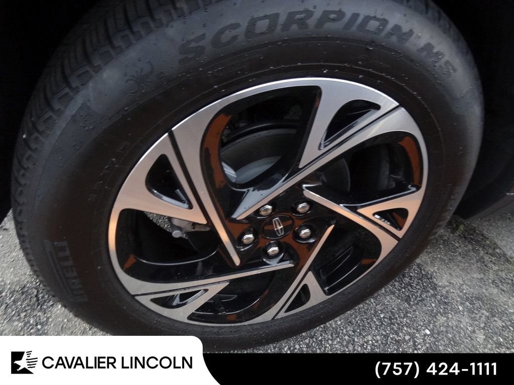 Used 2026 Lincoln Nautilus Premier w/ Equipment Group 102A AWD/4WD image 22
