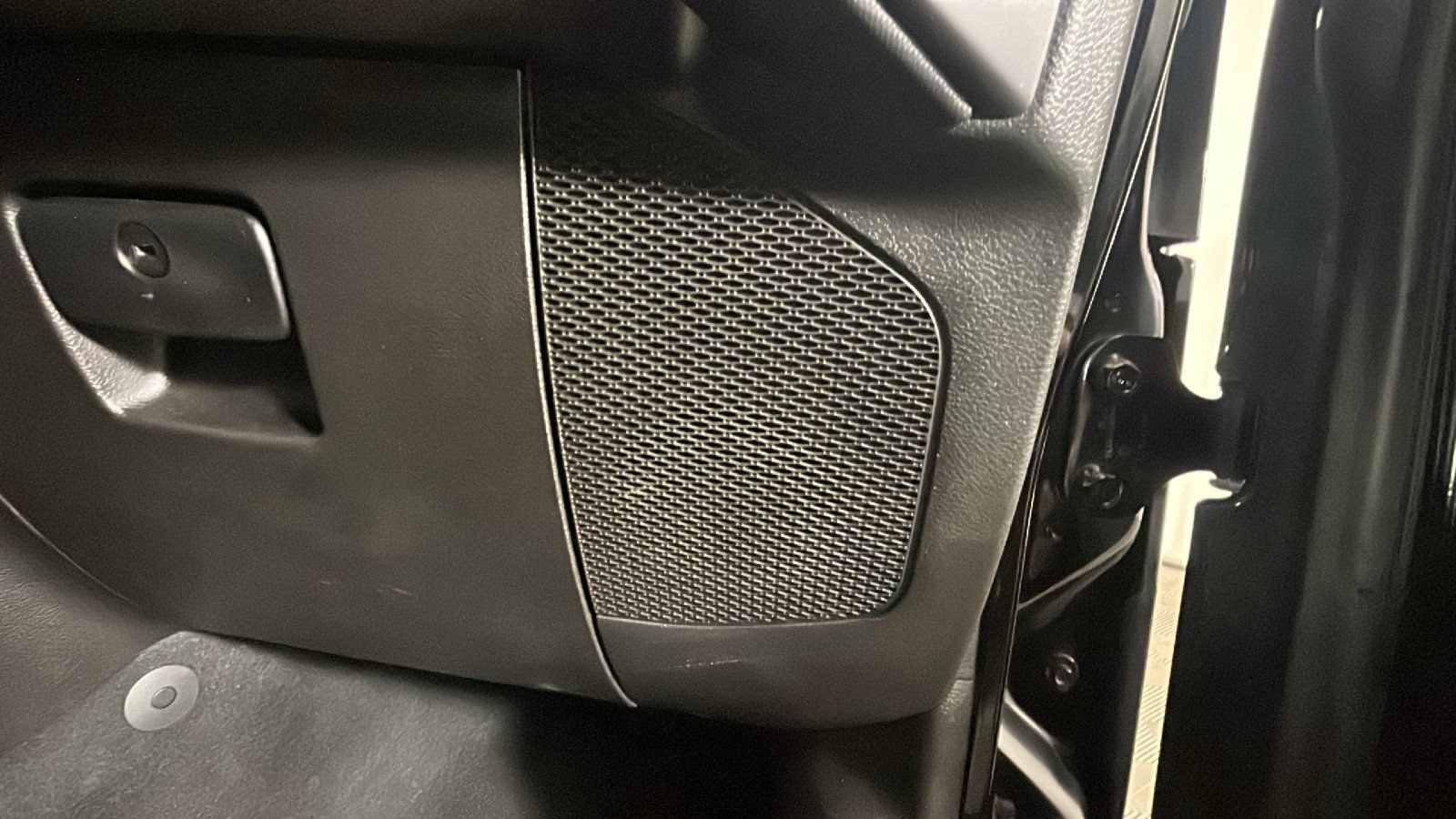 Used 2023 Jeep Wrangler Unlimited AWD/4WD image 34
