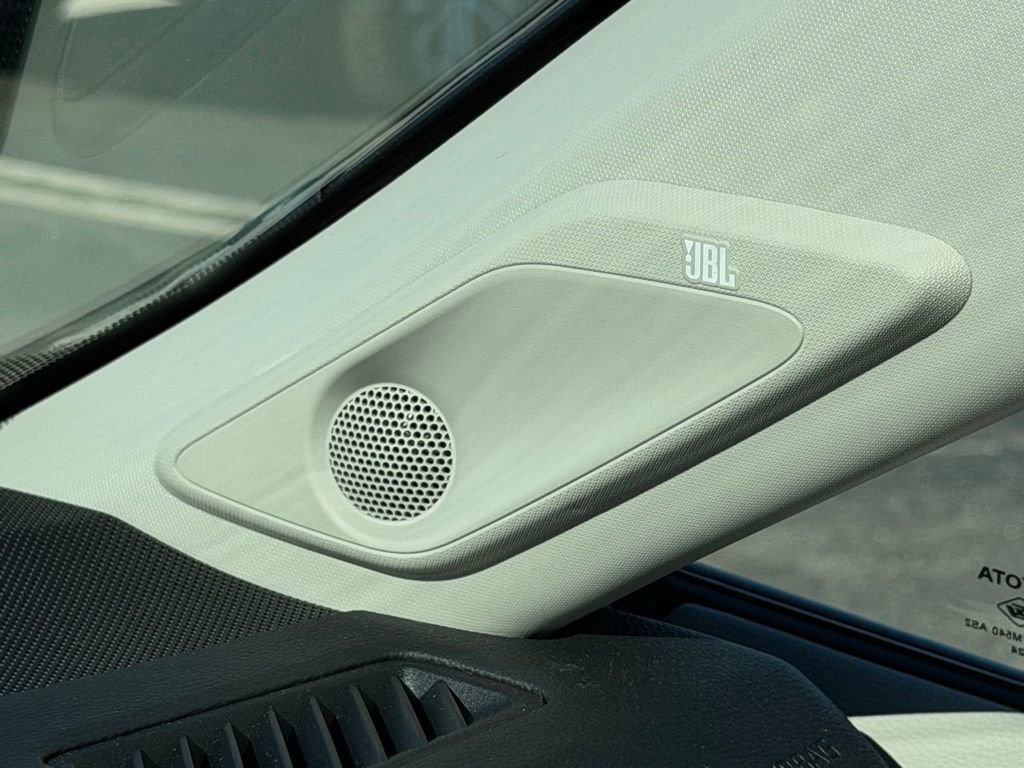 Used 2024 Toyota RAV4 Limited image 39